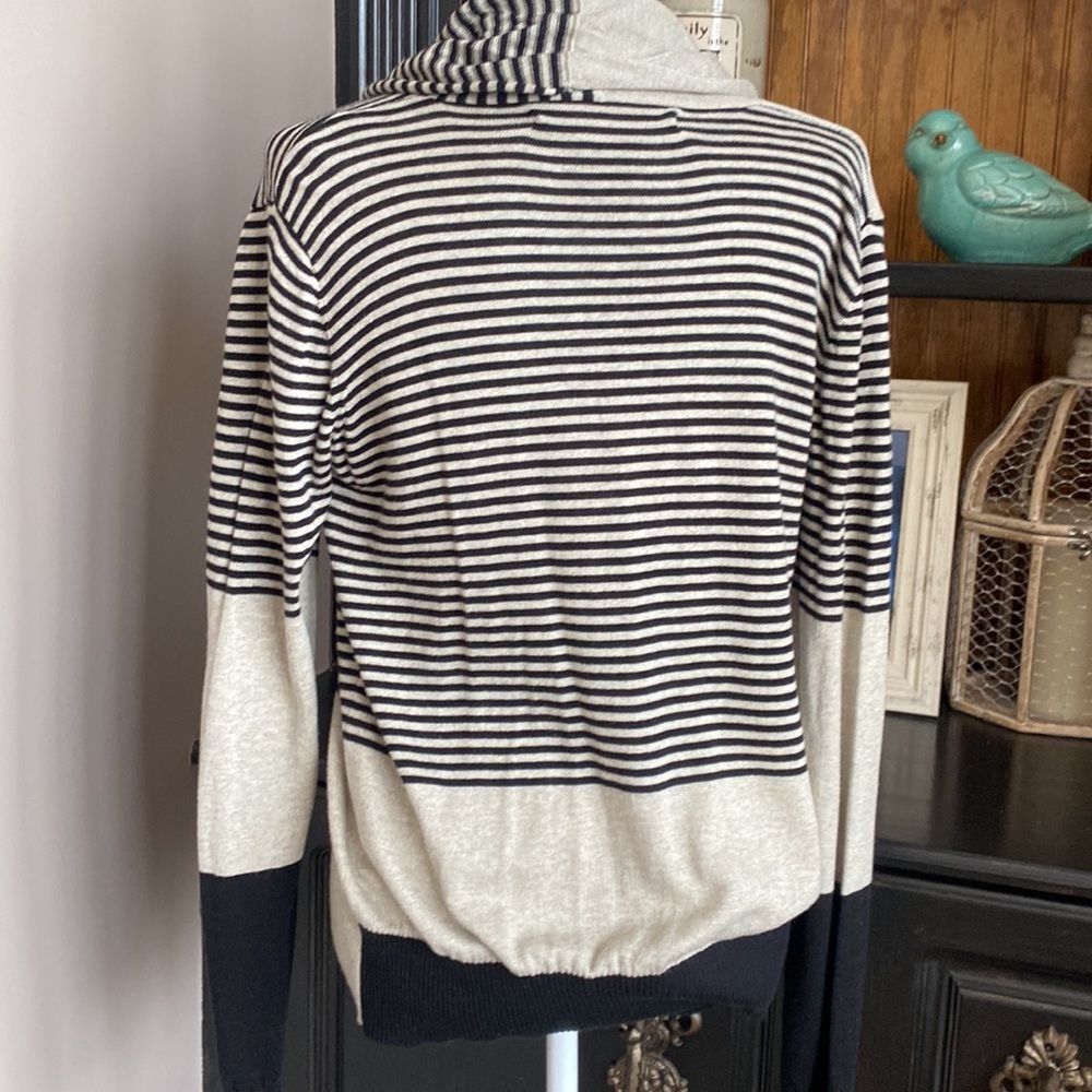 Max Studio Sweater - Picture 3 of 4
